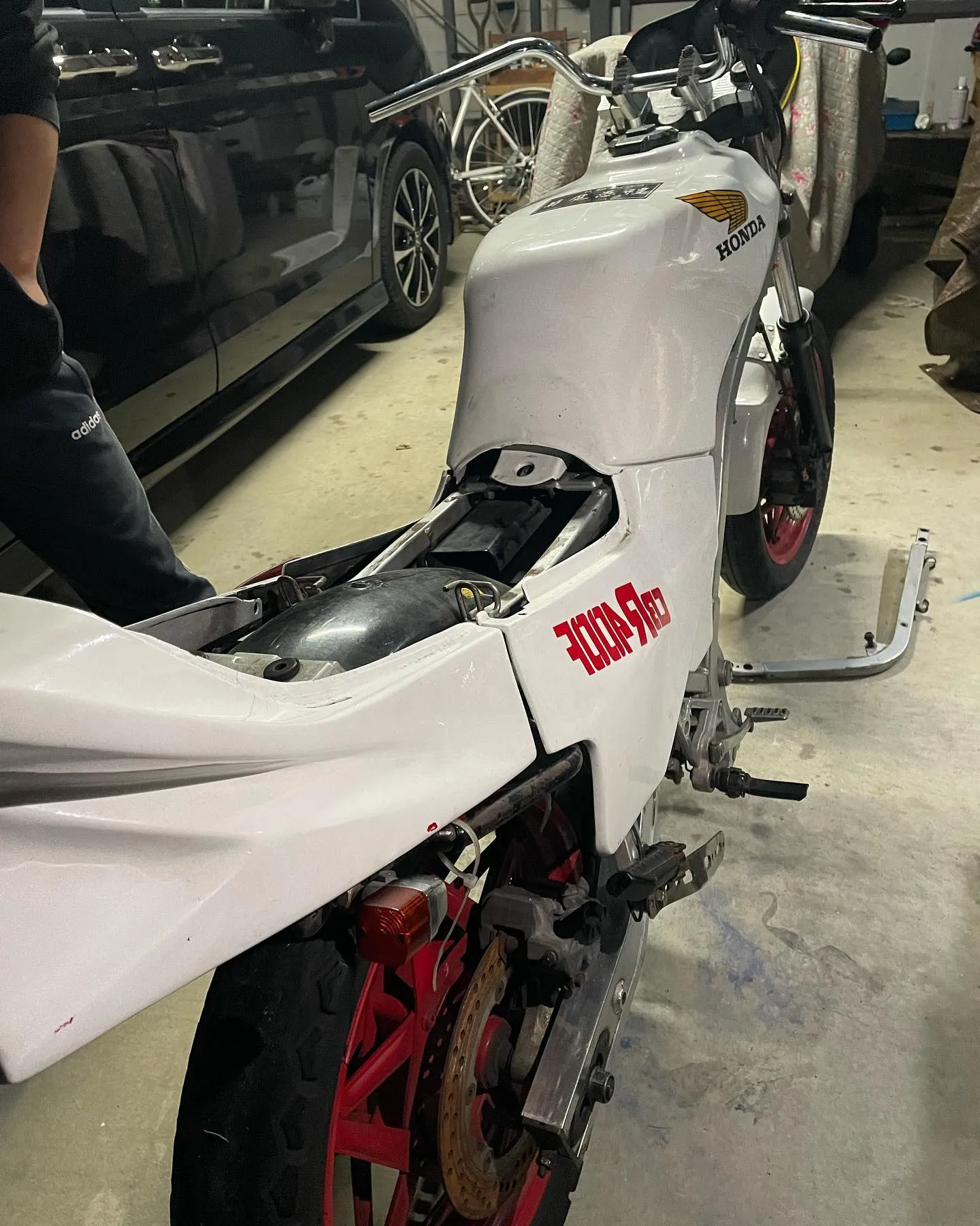 菊池市泗水町よりHONDA CBR400Fのカギ作成